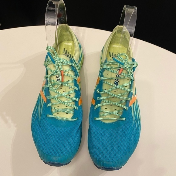 NEW BALANCE XC900v4 Cleats - Picture 8 of 10